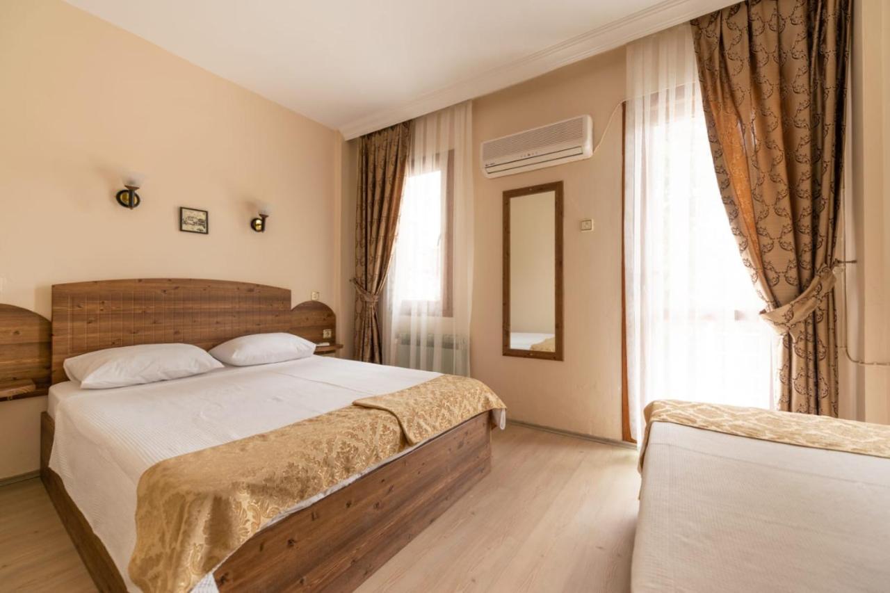 Limon Otel Foça Exteriör bild