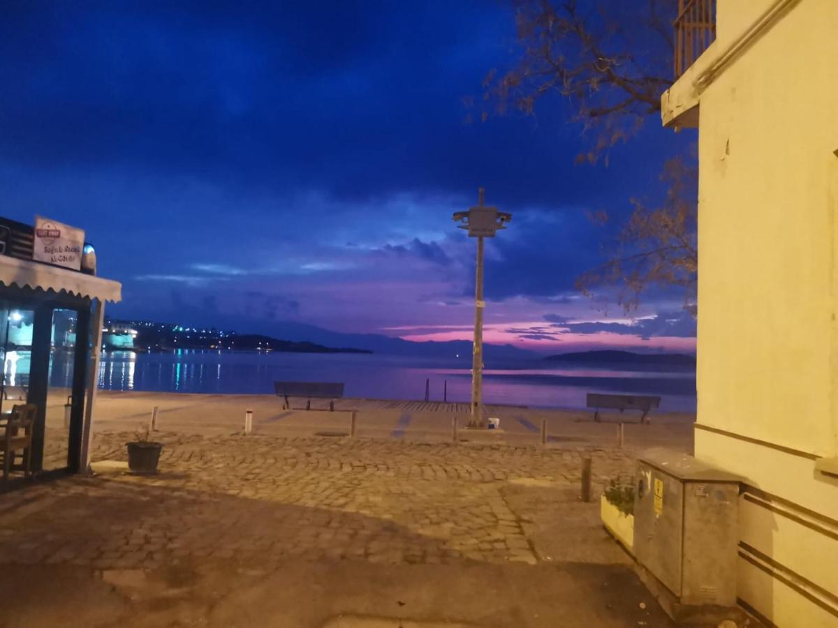 Limon Otel Foça Exteriör bild