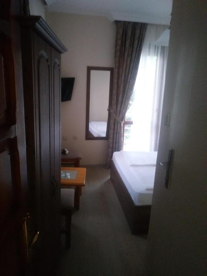 Limon Otel Foça Exteriör bild