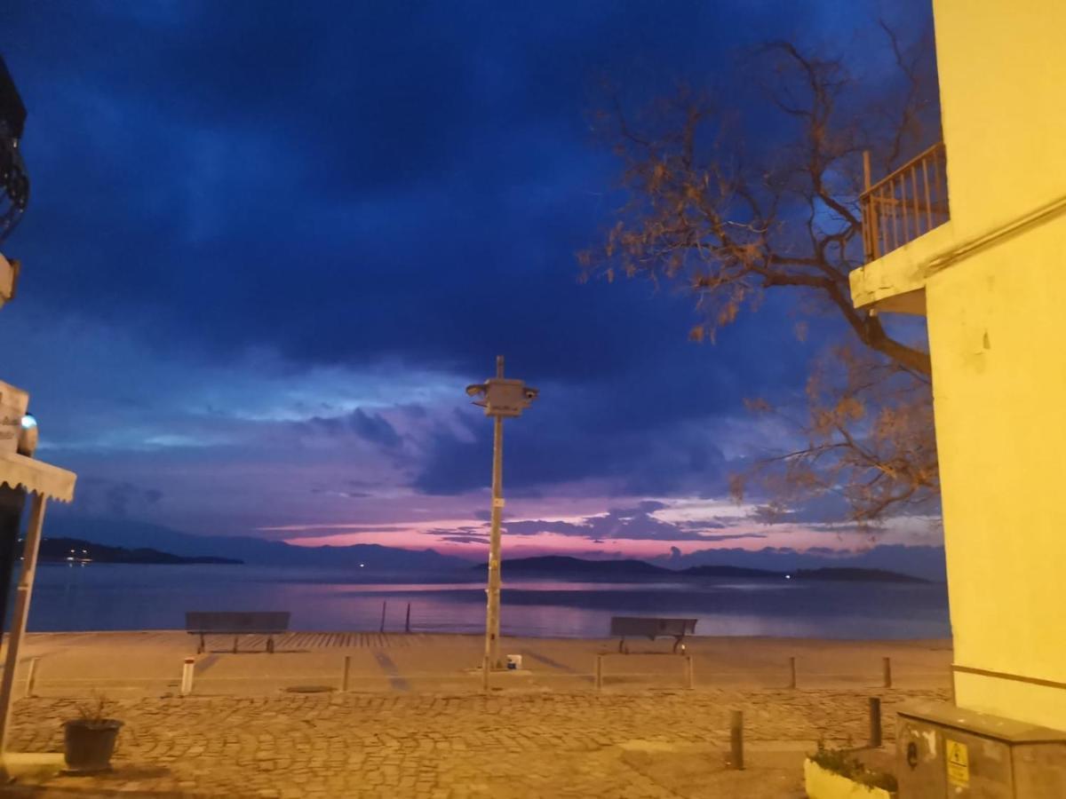 Limon Otel Foça Exteriör bild